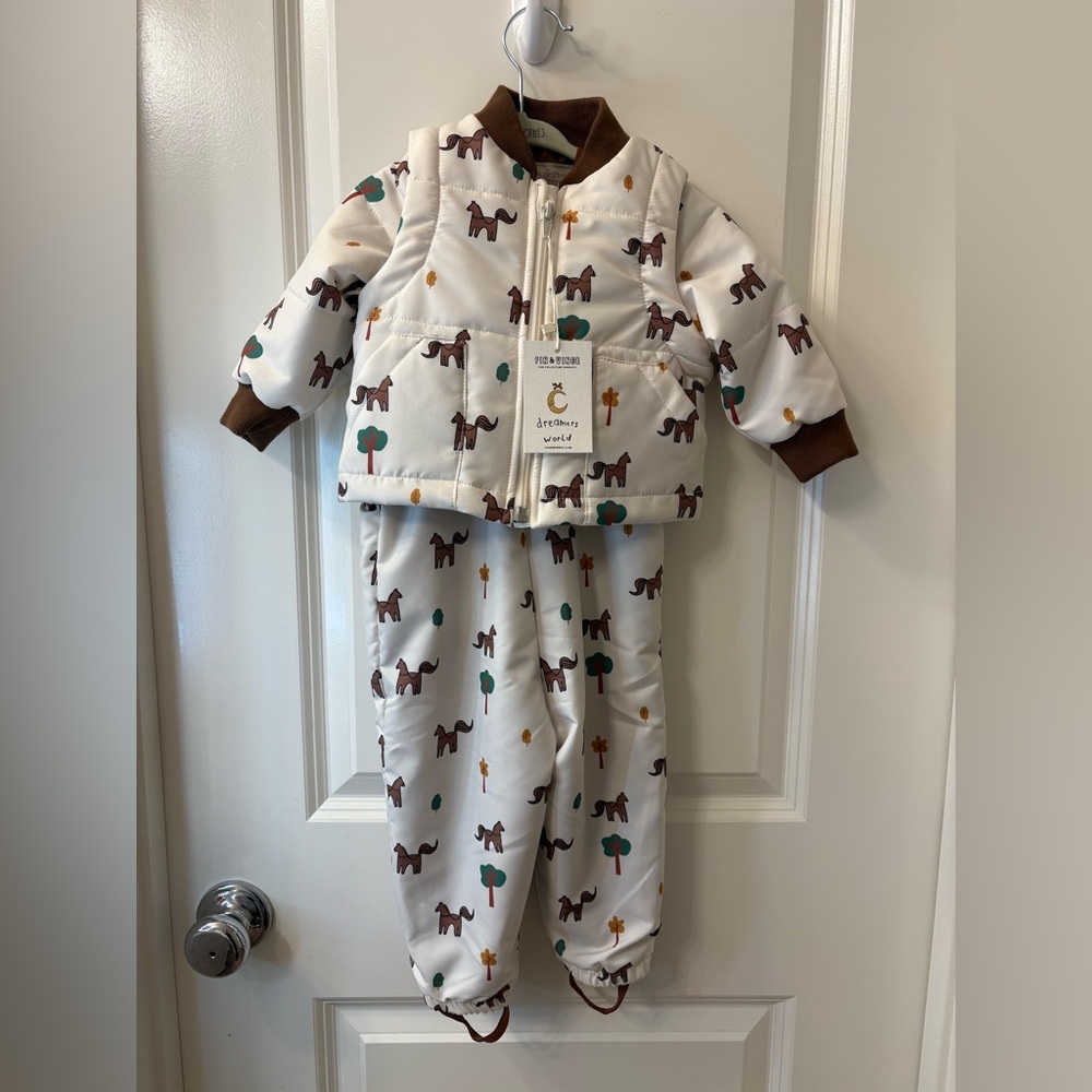 NWT fin and Vince pony print set